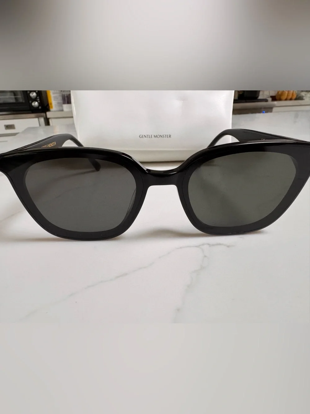 GENTLE MONSTER LILIT 01 Black Acetate Flatba Square sunglasses